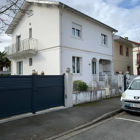 Chez Line Et Francis Tarbes